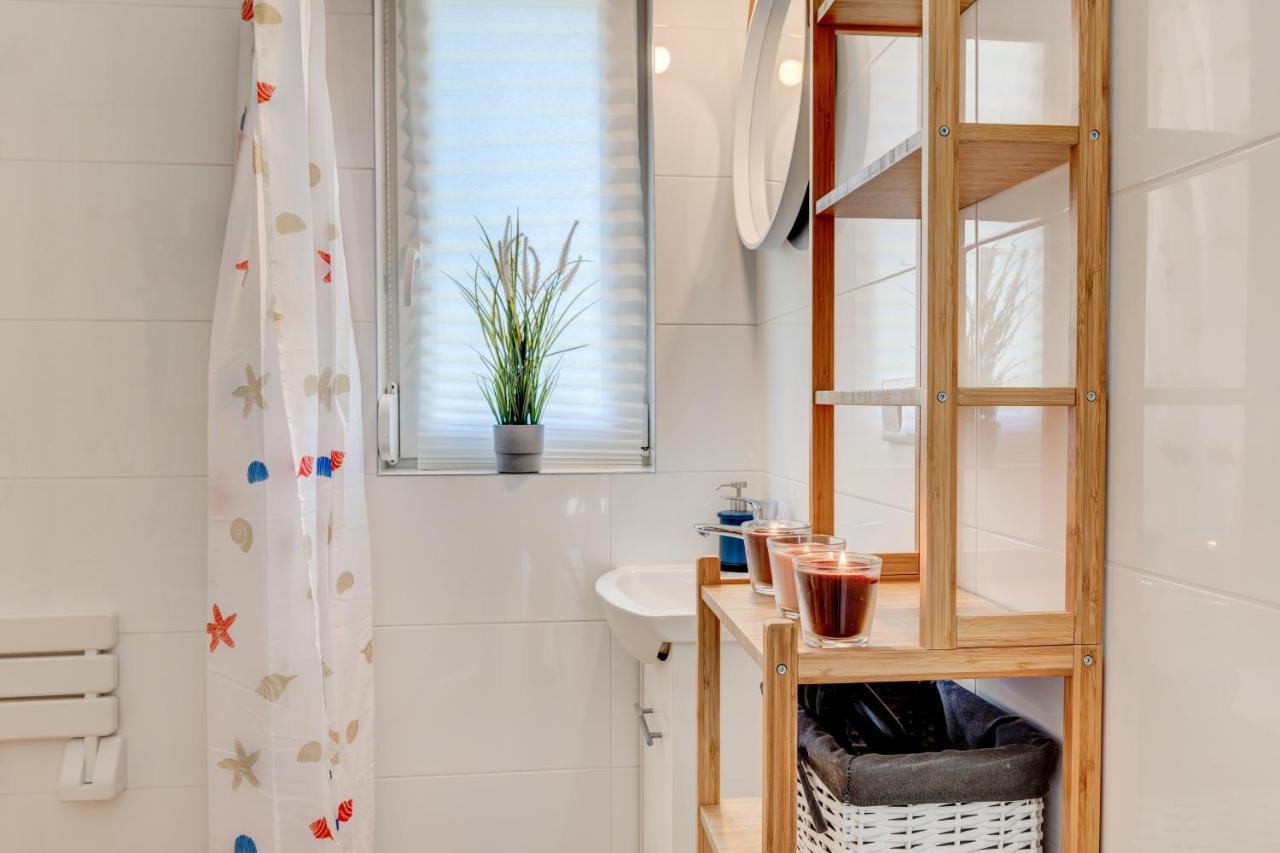 Apartamenty Na Fali - Morski , Blekity , Marynarski Pobierowo Exterior photo
