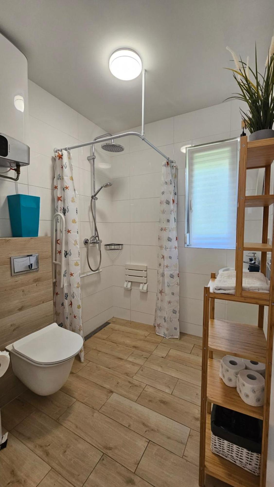 Apartamenty Na Fali - Morski , Blekity , Marynarski Pobierowo Exterior photo